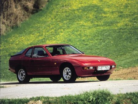 une porsche 924